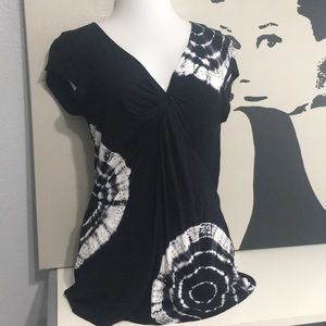 INC stretch rayon top. Excellent.